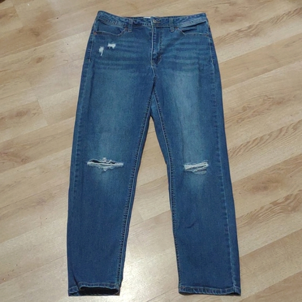 🪻4/$8🪻Straight Leg Vanilla Star Size 11 Distressed Ankle Jean Stretch Skinny